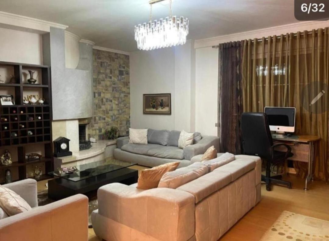 Albjona Guesthouse Tirana Buitenkant foto