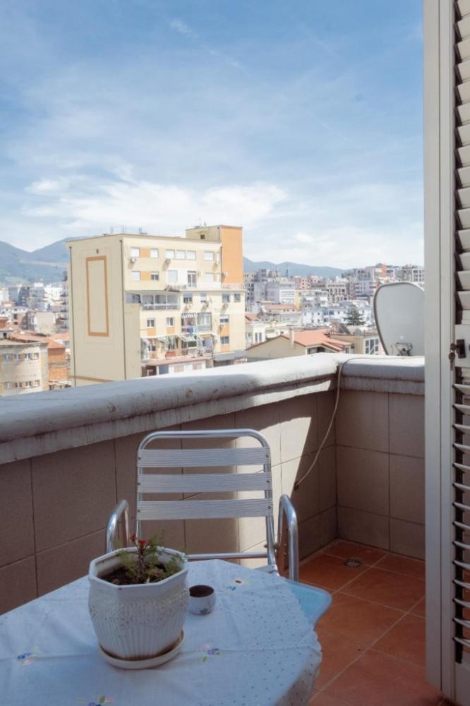 Albjona Guesthouse Tirana Buitenkant foto
